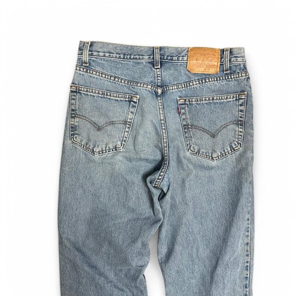 Levi’s 550 Relaxed Fit Light Wash Jeans (W34 x L32)